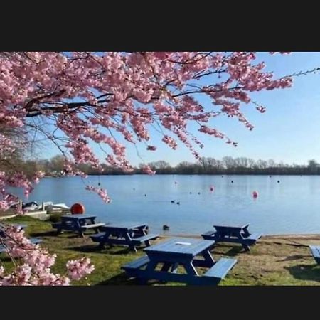 Swan View Retreats # Hottub # Egg Chair # Bbq & Bikes Included 8 Berth Tattershall Exterior photo